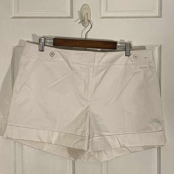 New York & Company Pants - White shorts NWOT